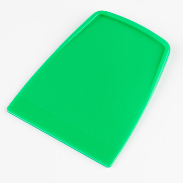 Kotimainen Murska 584 jääraappa omalla logolla painettuna