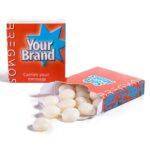 karkkiaskit omalla logolla