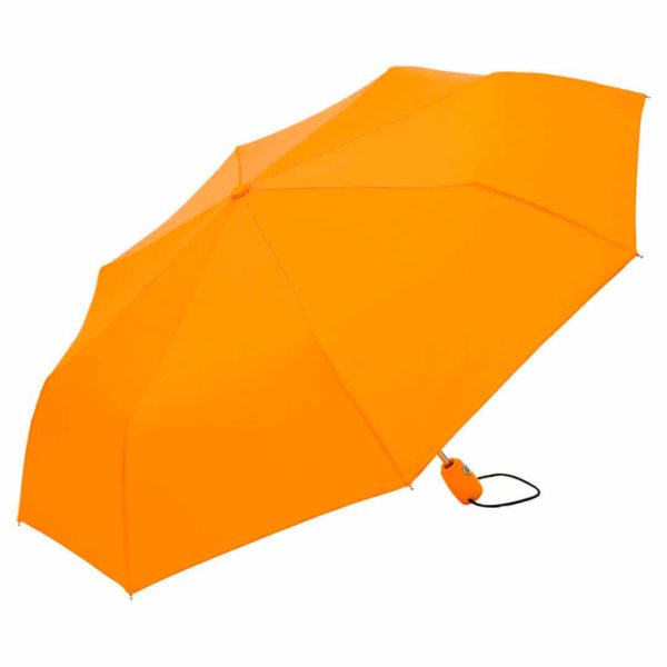 Fare sateenvarjo omalla logolla