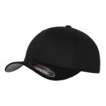 Flexfit-fitted-baseball-lippis-omalla logolla