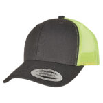 Yupoong-trucker-omalla-logolla