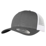 Yupoong-trucker-omalla-logolla
