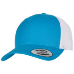 Yupoong-trucker-omalla-logolla