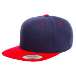 yupoong-snapback-omalla-logolla