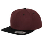 yupoong-snapback-omalla-logolla