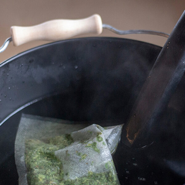 Nystad sauna löylytuoksut omalla logolla