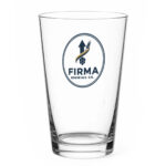 Akvila olutlasi omalla logolla