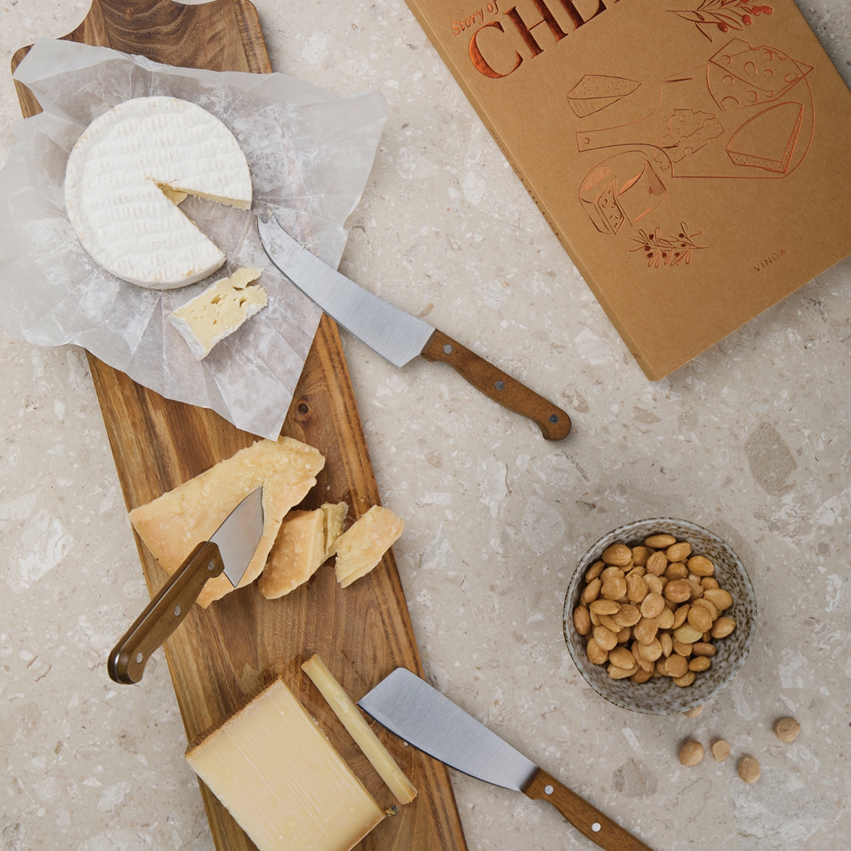 Vinga Story of cheese setti omalla logolla